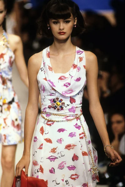 Look 80